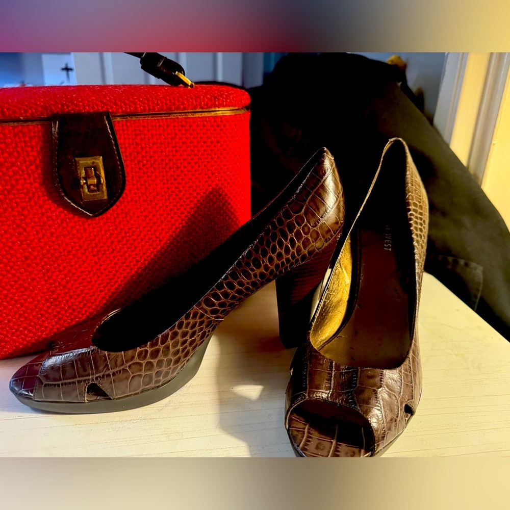 Elegant Brown Peep-Toe Heels